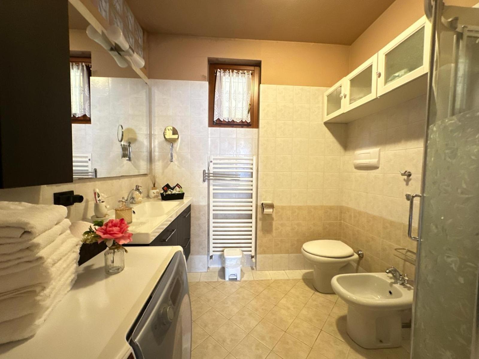 Holiday-Home-Desenzano 代森扎诺-德尔加达 外观 照片