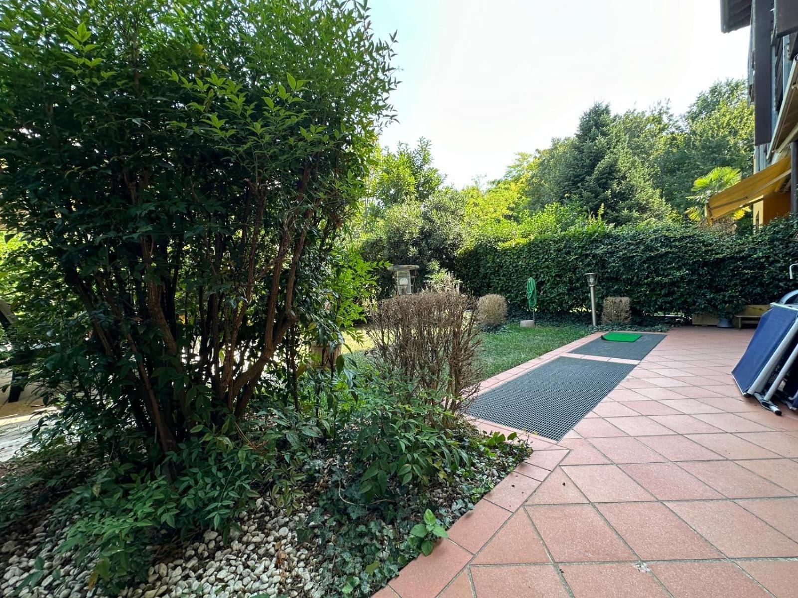 Holiday-Home-Desenzano 代森扎诺-德尔加达 外观 照片